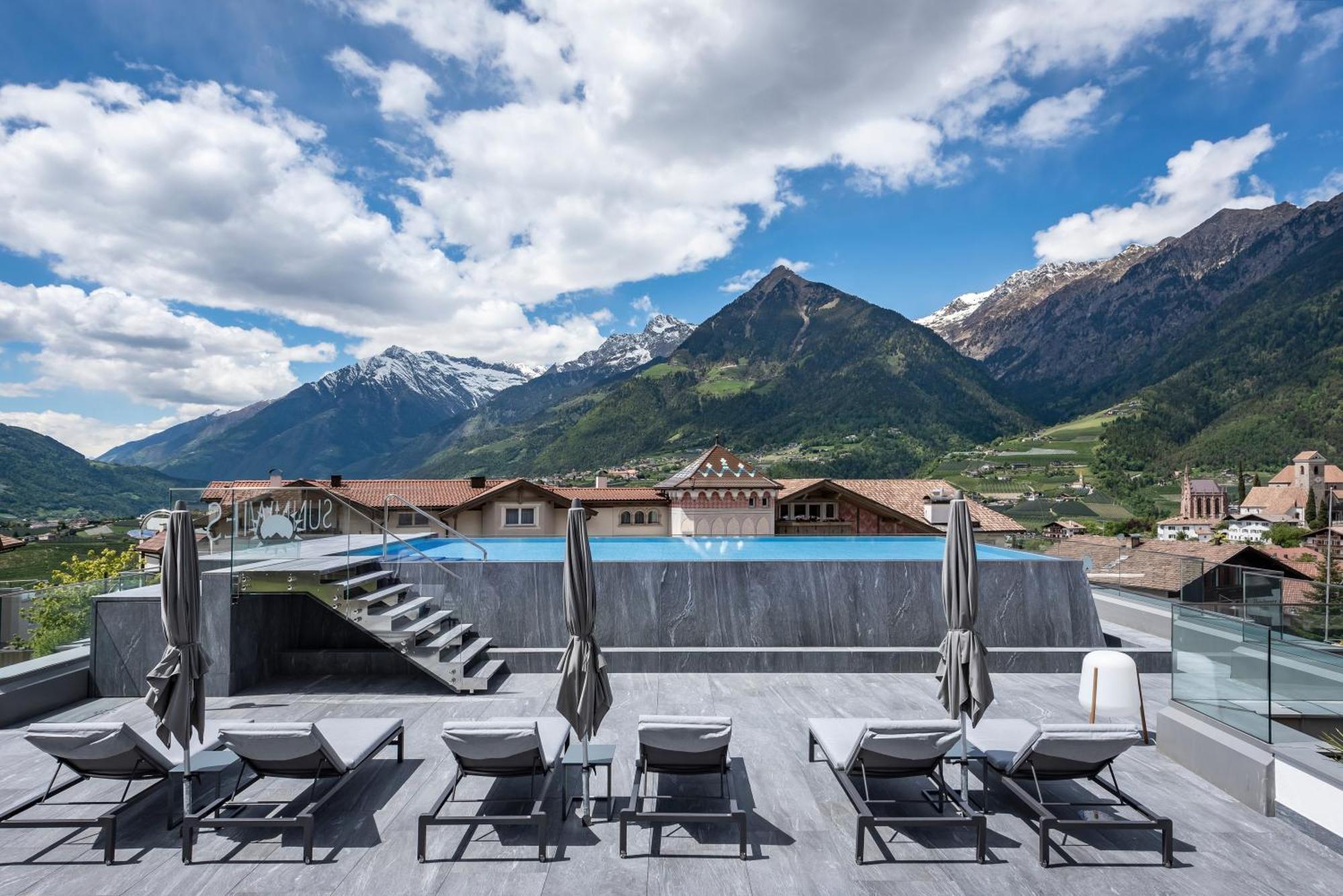 Hotel Sunnwies Schenna Exterior photo